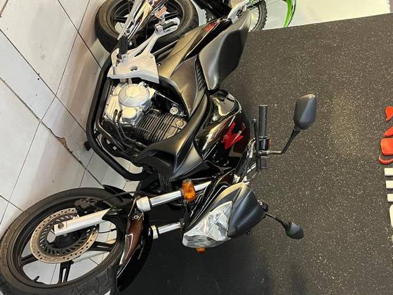 HONDA CB 300R 